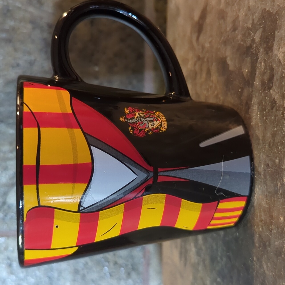 Harry Potter Gryffindor Uniform Robe Mug